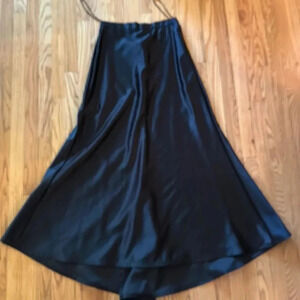 Tadashi sz 12P black shiny formal skirt gorgeous great pre owned condition